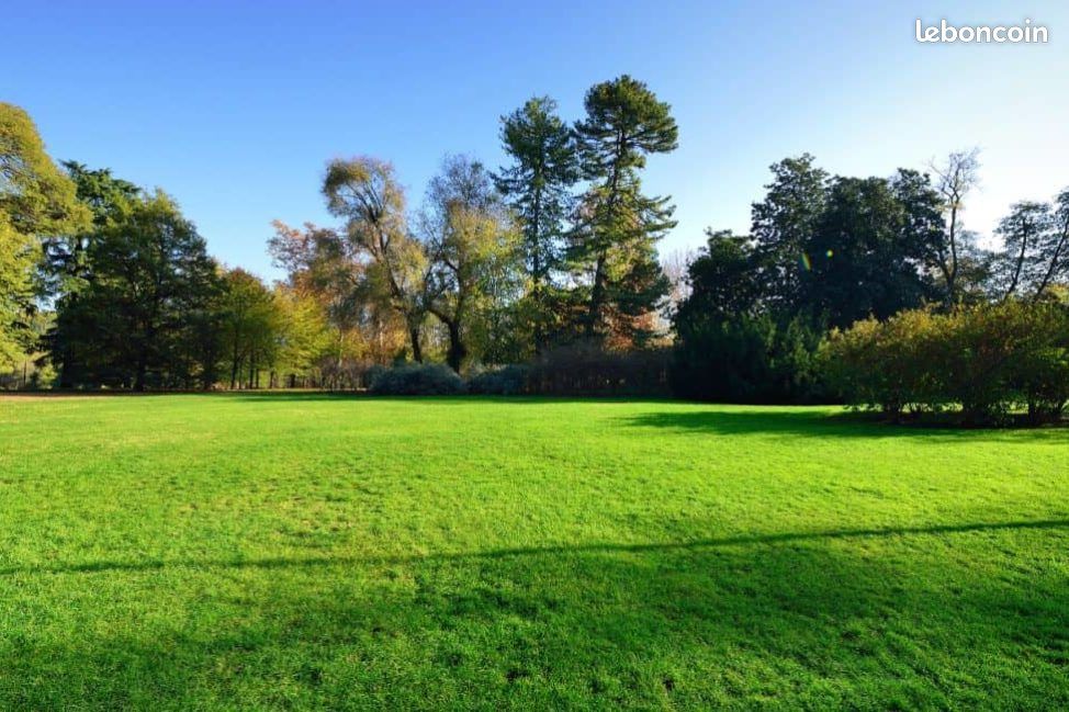Terrain à bâtir de 450 m² à LE BOUSCAT (33) · 380 000 €