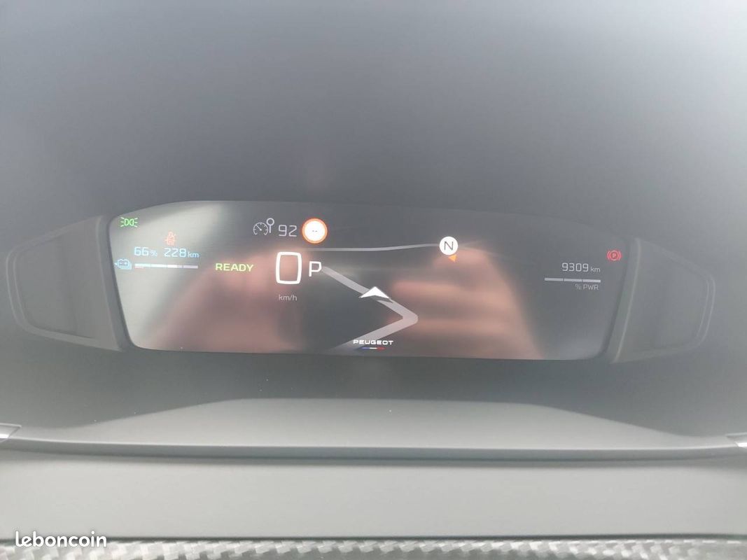 PEUGEOT 208 Electrique 156ch 54 kWh Allure (image 17)