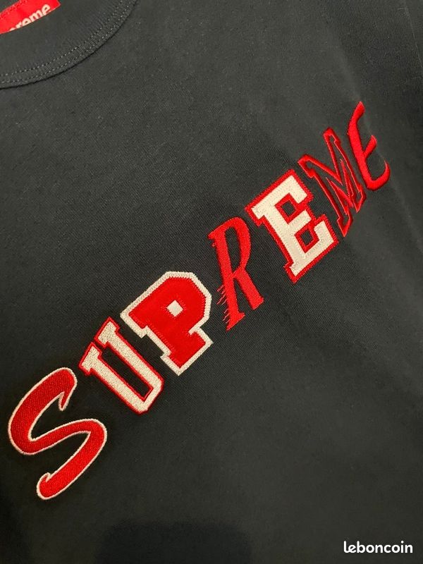 T-shirt suprême (image 2)
