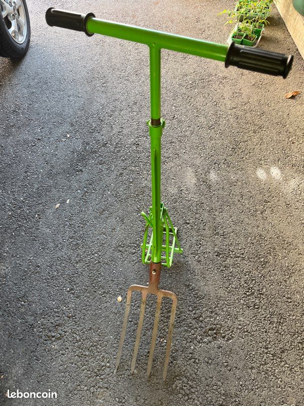 Fourche bêche pour faciliter l’effort (image 1)