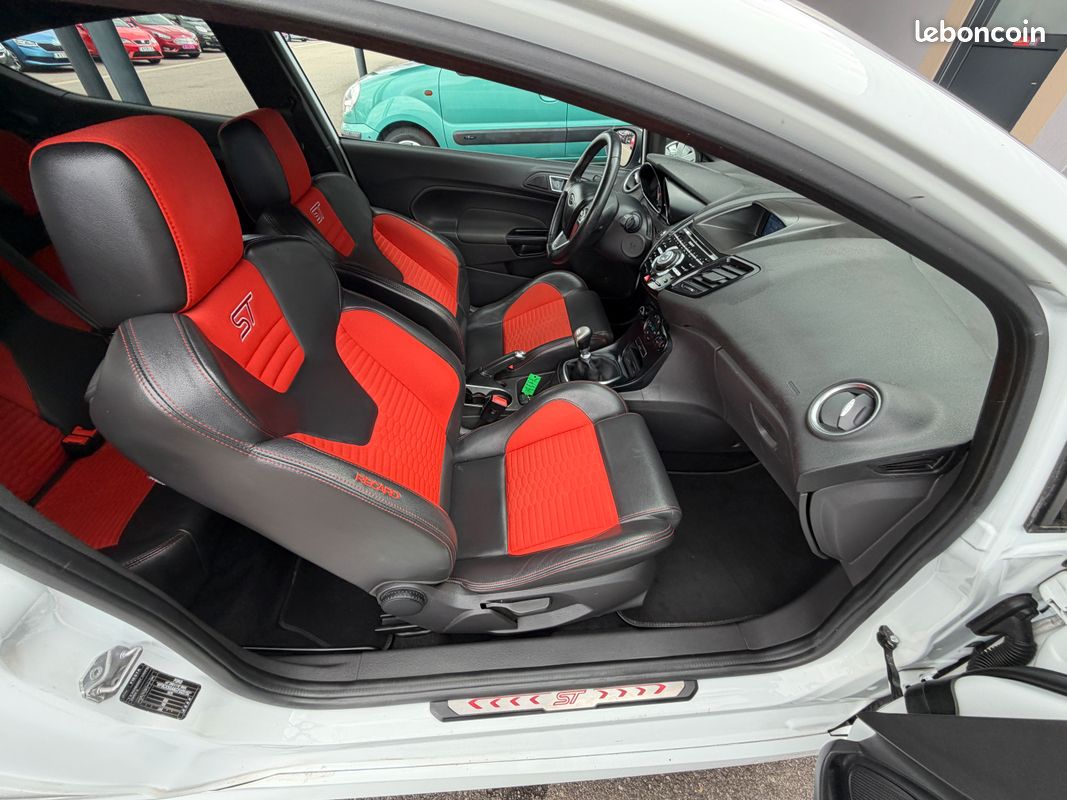Ford Fiesta V (2) ST 1.6 ECOBOOST 182 Excellent état Garantie 1an (image 6)