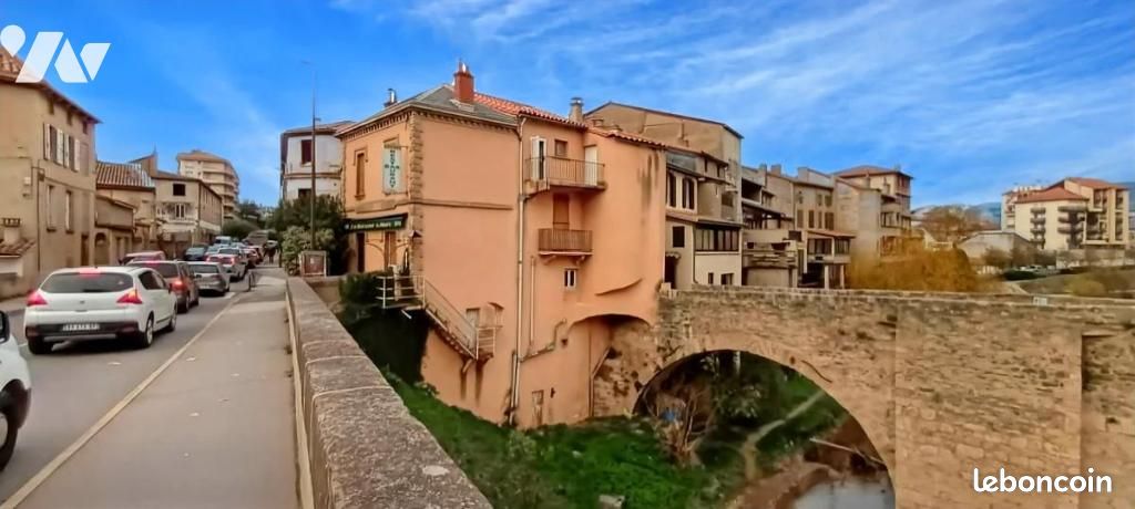 Immeuble 250 m² · à Millau · 250 m² · 160 800 €