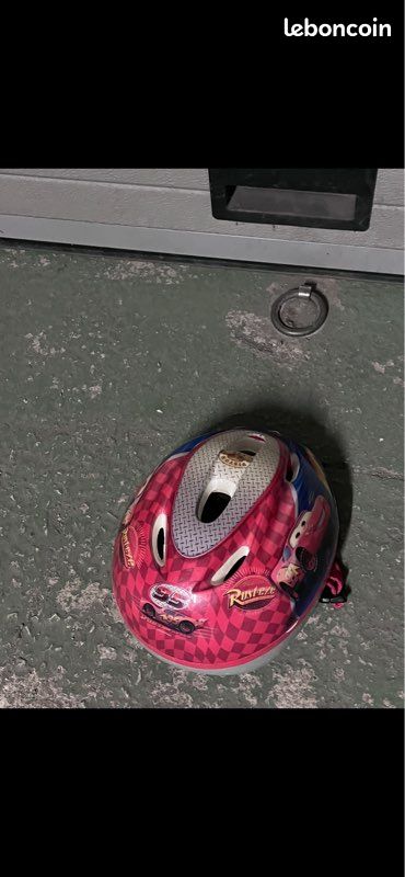 Casque vélo/roller/trotinette enfants Disney CARS (image 4)