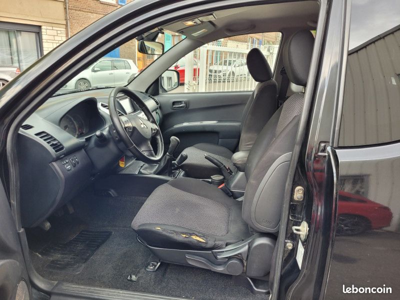 Mitsubishi L200 2.5 TD 178 CLUB CAB INTENSE (image 12)