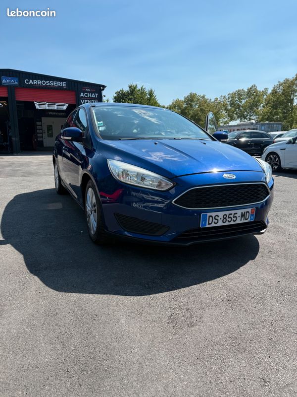 Ford Focus 1.0 EcoBoost Titanium 125 cv (image 2)
