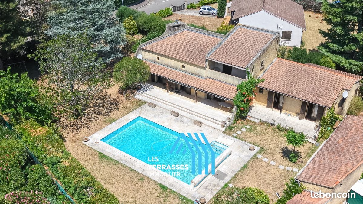 Maison 5 pièces 182 m² · à Montélimar · 182 m² · 369 000 €
