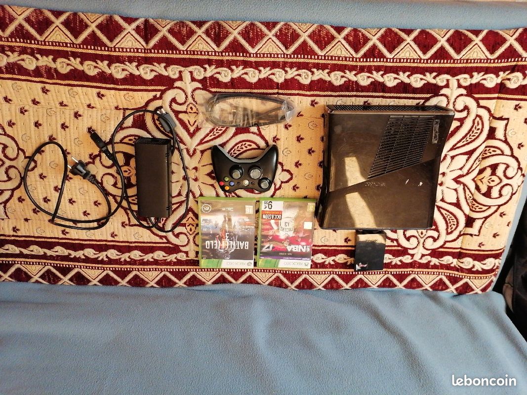 Xbox 360 (image 1)