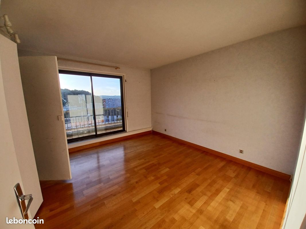 Appartement a louer aurillac - 3 pièce(s) - 79 m2 - Surfyn