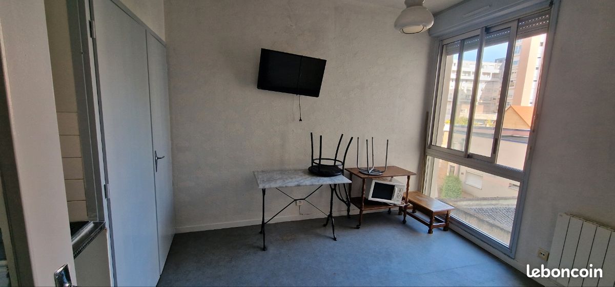 Appartement 1 pièce 16 m² · à Chalon-sur-Saône · 16 m² · 360 €