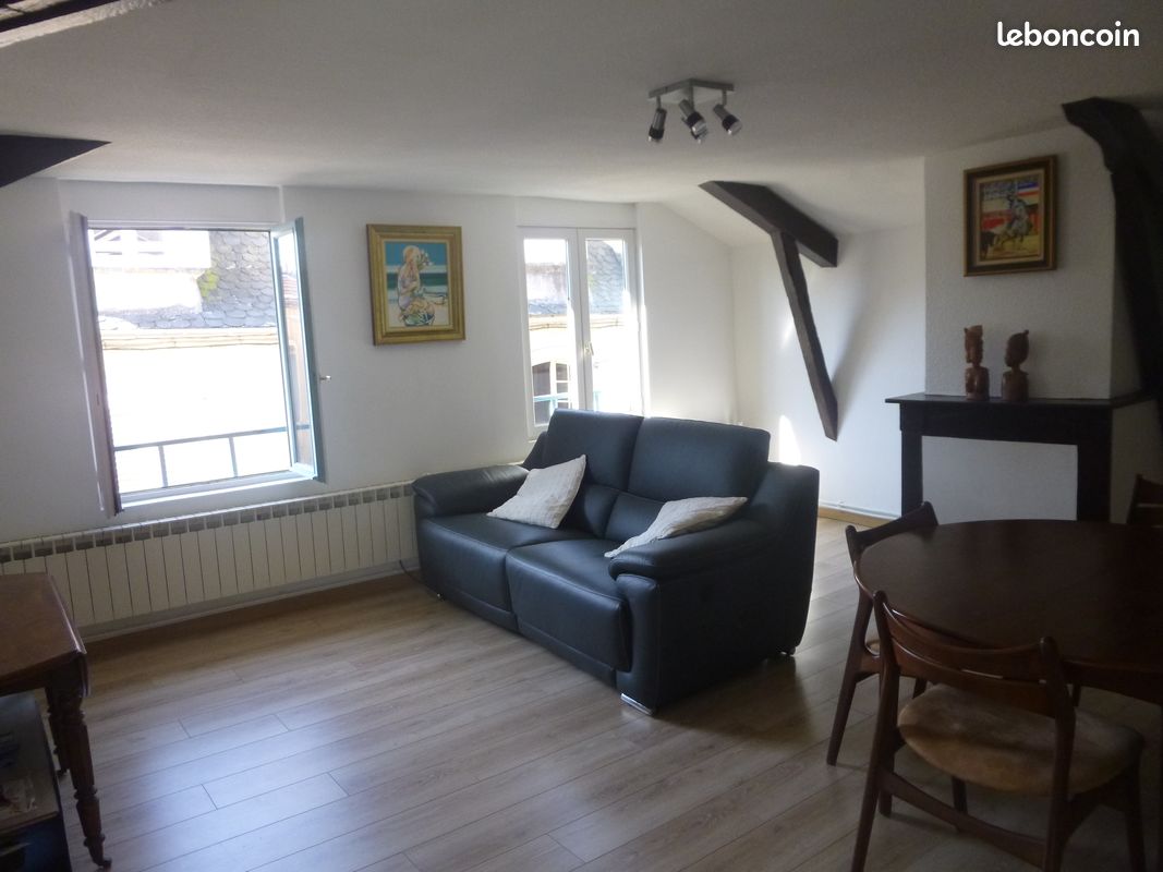 Immeuble 8 pièces 250 m² · à Villefranche-de-Rouergue · 250 m² · 140 000 €