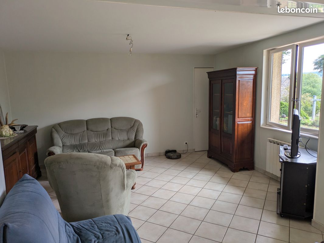 Appartement 2 pièces 65 m² · à Tauves · 65 m² · 670 €/mois