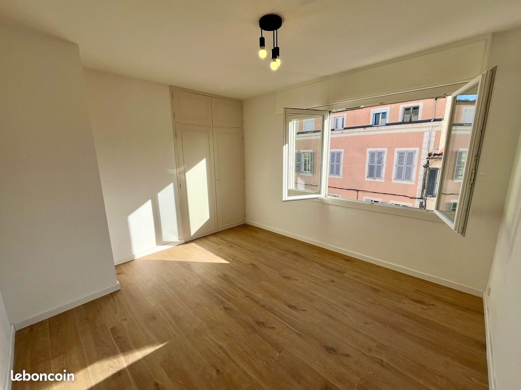 Appartement 2 pièces 41 m² · à Nîmes · 41 m² · 120 000 €