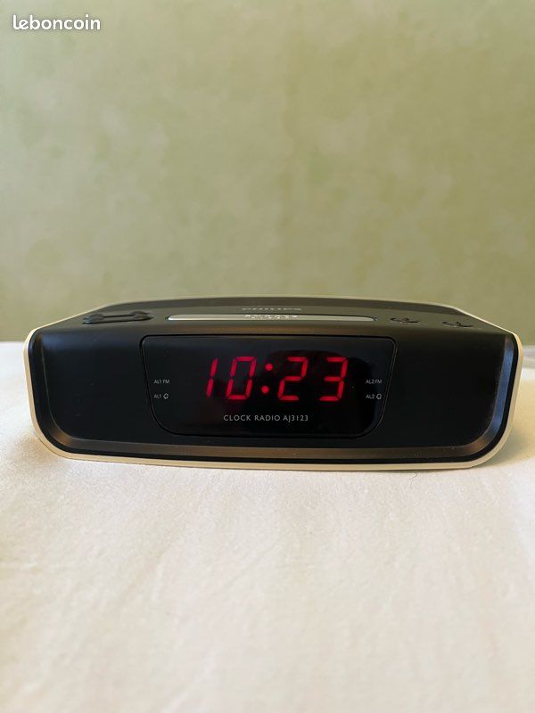 Radio réveil Philips AJ3123 (image 1)