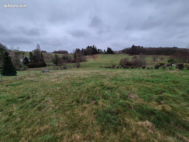 Terrain 2 622 m² Sainte Fortunade