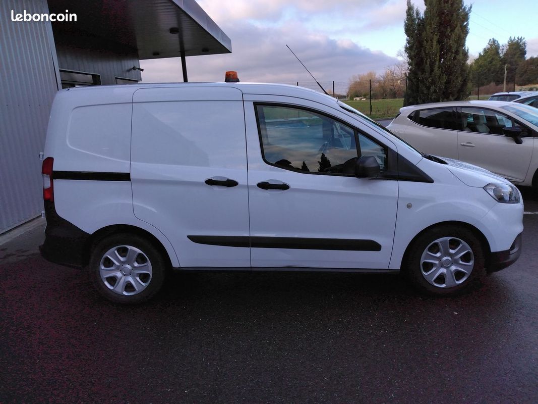 Ford TRANSIT COURIER 1.0E 100CH STOP&START TREND (image 6)