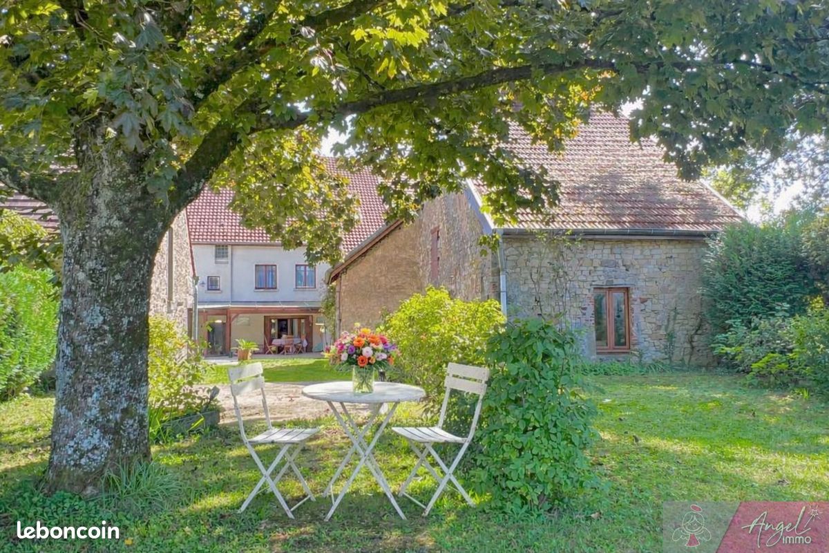 Maison 13 pièces 230 m² · à Offlanges · 230 m² · 299 500 €