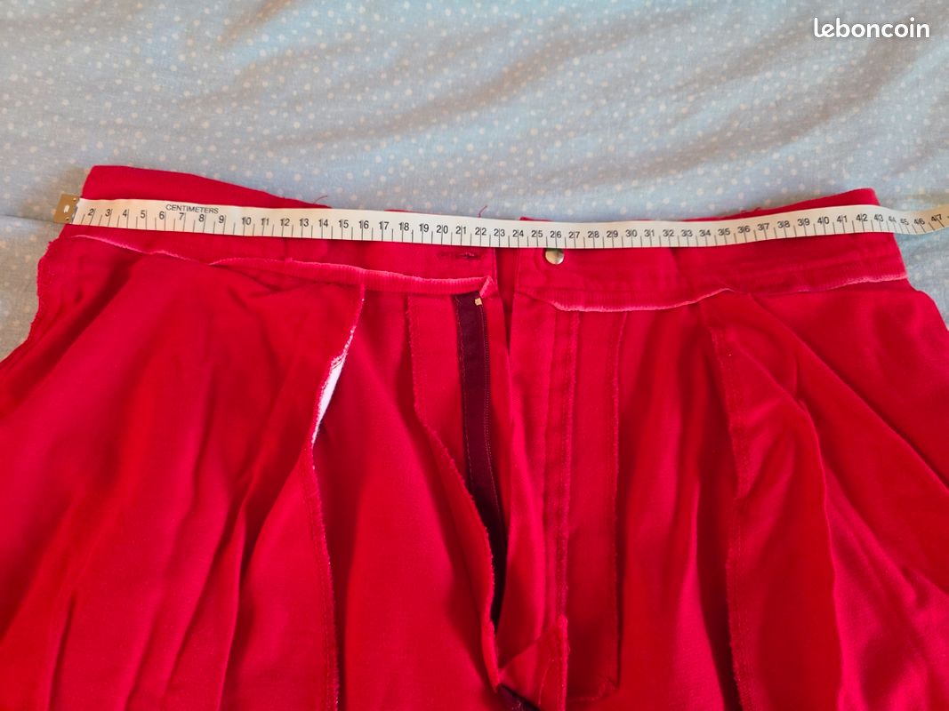 Pantalon rouge taille 44 en coton épais avec des grandes poches (image 12)