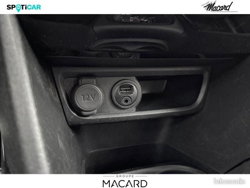 Peugeot 2008 1.2 PureTech 110ch GT Line S&S EAT6 (image 35)