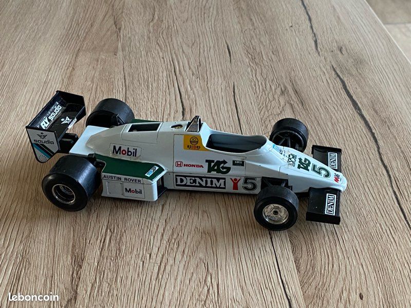 Modèle Réduit Williams FW08 F1 - Bburago Solido Polistil échelle 1/24 - Occasion - Année 1980