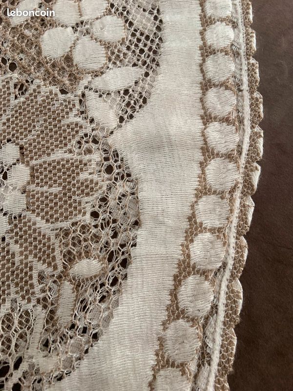 Nappe ronde vintage motifs floraux (image 9)