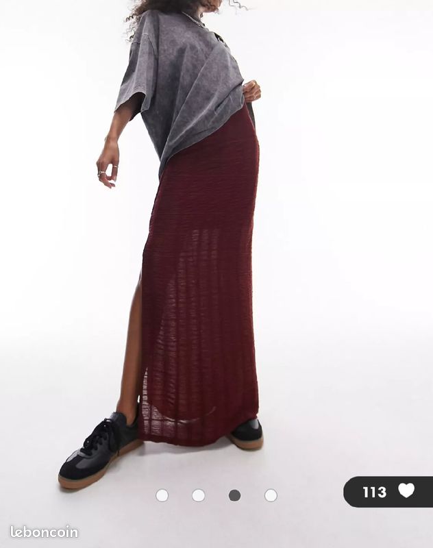 Jupe longue neuve
Couleur bordeaux
Taille 38
A venir récupérer à Petite île (image 3)