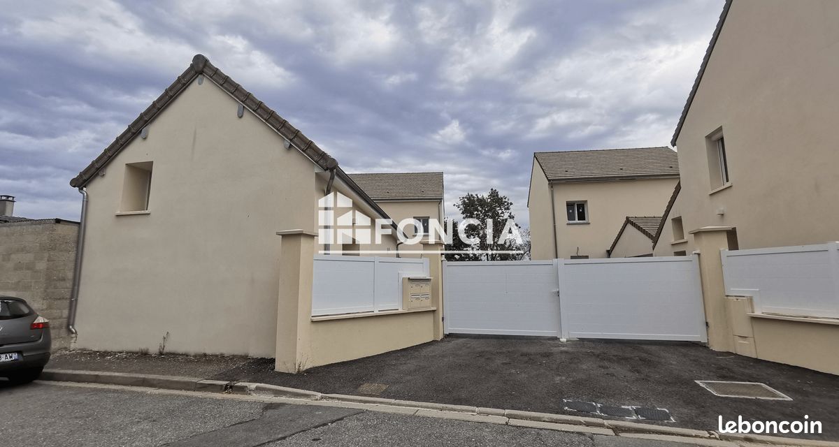 Maison 3 pièces 61 m² · à Pamfou · 61 m² · 199 000 €