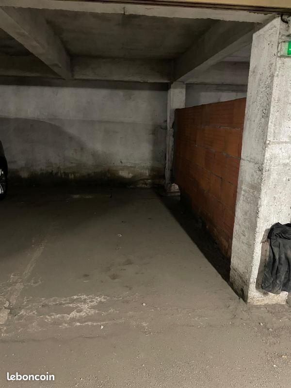 Parking 15 m² · à Toulouse · 15 m² · 23 300 €