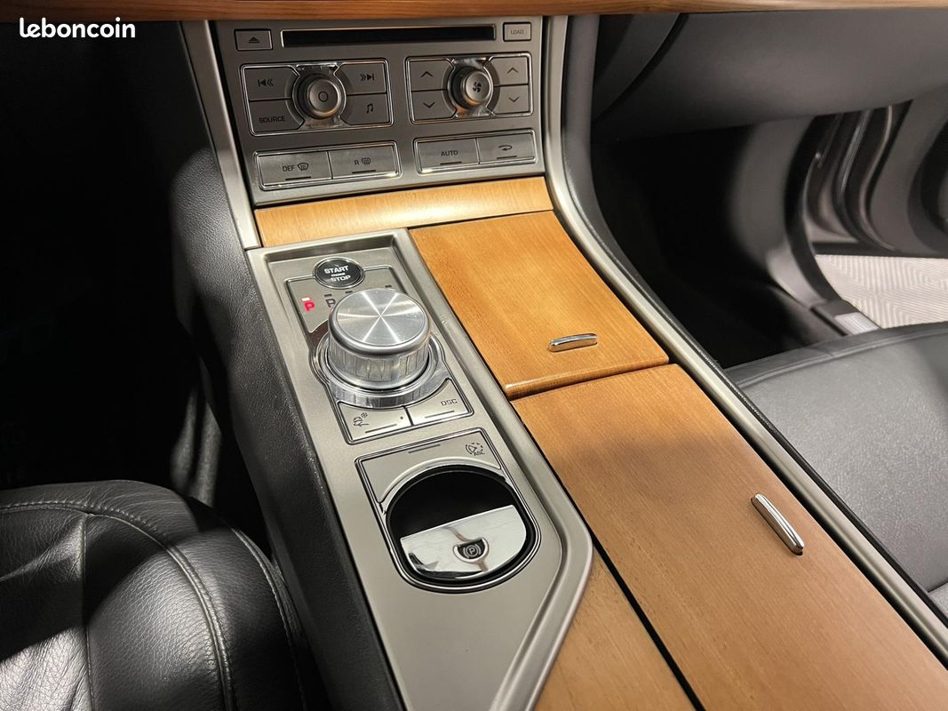 JAGUAR XF 2.7 D V6 Bi-Turbo - BVA Luxe (image 9)