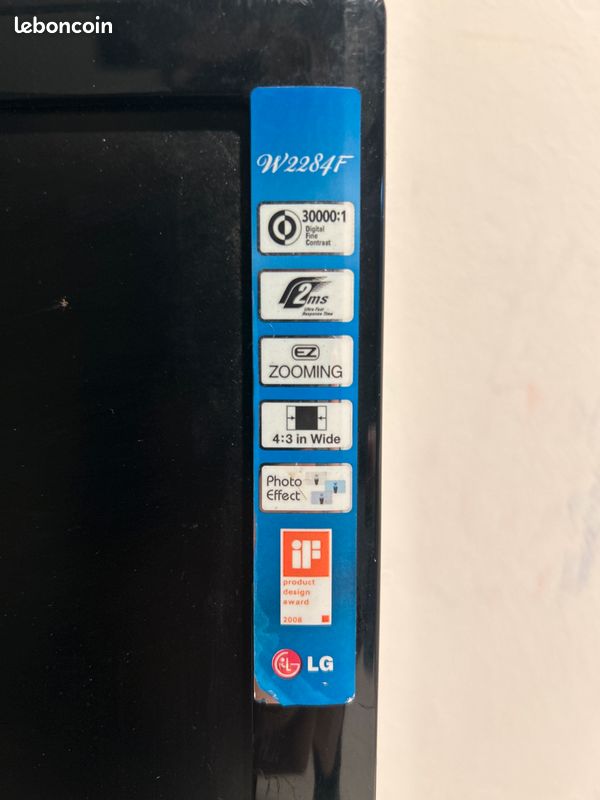 Écran LG Flatron W2284F - 22 Pouces, 2ms de Réponse, 30000:1 Contraste - Parfait pour le Bureau et le Multimédia (image 6)