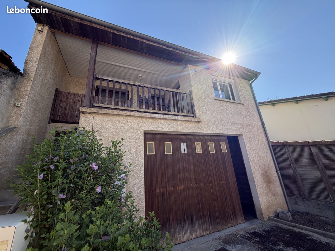Maison 3 pièces 41 m² · à Puy-l'Évêque · 41 m² · 53 000 €