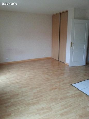 Studio 1 pièce 28 m²