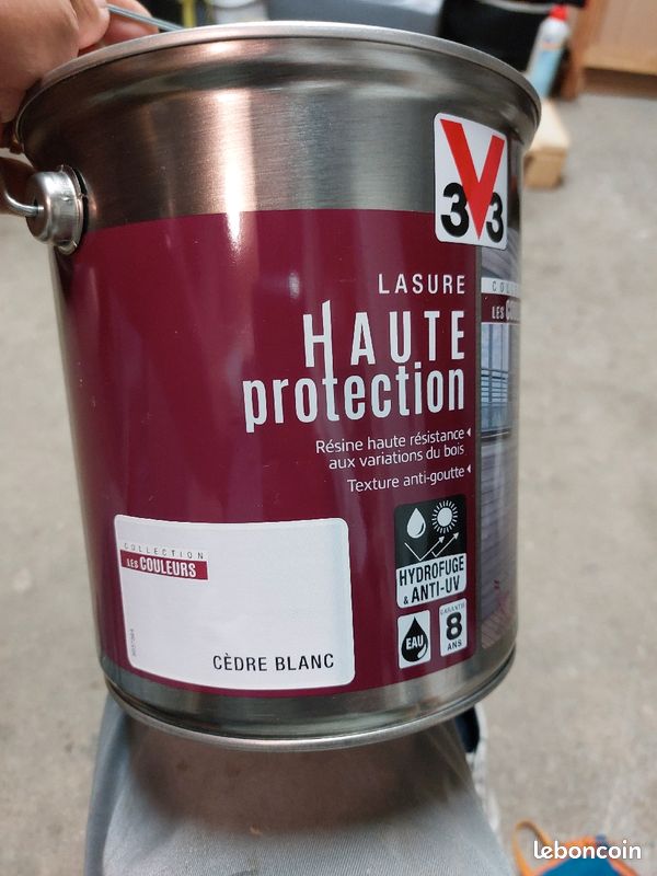 Pot de 2.5 litres de Lasure cèdre blanc jamais ouvert (image 1)