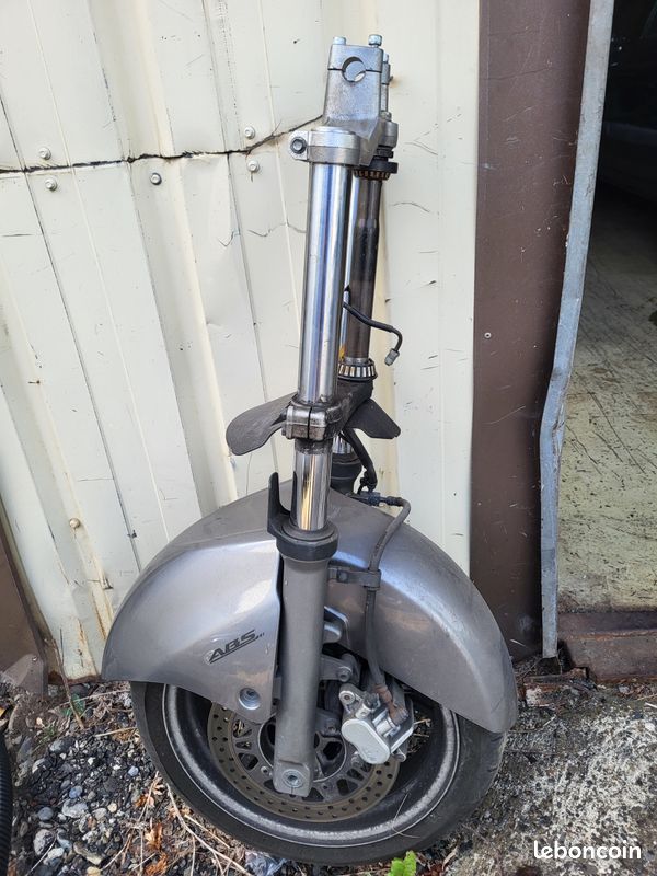 Fourche complete avec roue 650 burgman executive (image 1)
