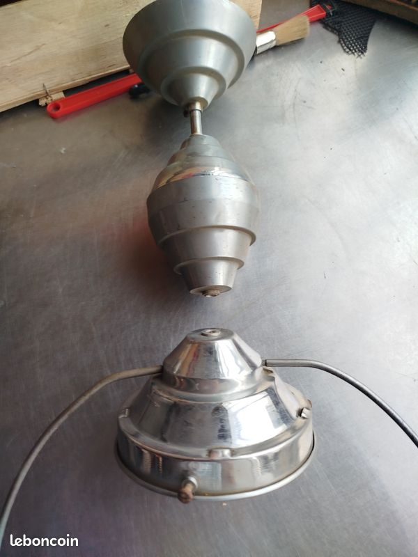 Ancienne suspension Art Déco en verre opalin blanc – Années 1930/1940 (image 17)