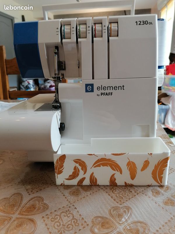 Bac Pour PFAFF Element 1230 OL SEYLAB | Bac à Déchets Pour Surjeteuse, Compatible LIDL Accessoire Couture Imprimé 3D PLA Bac Pour PFAFF Element 1230 OL SEYLAB | Bac à Déchets Pour Surjeteuse, Compatible LIDL Accessoire Couture Imprimé 3D PLA