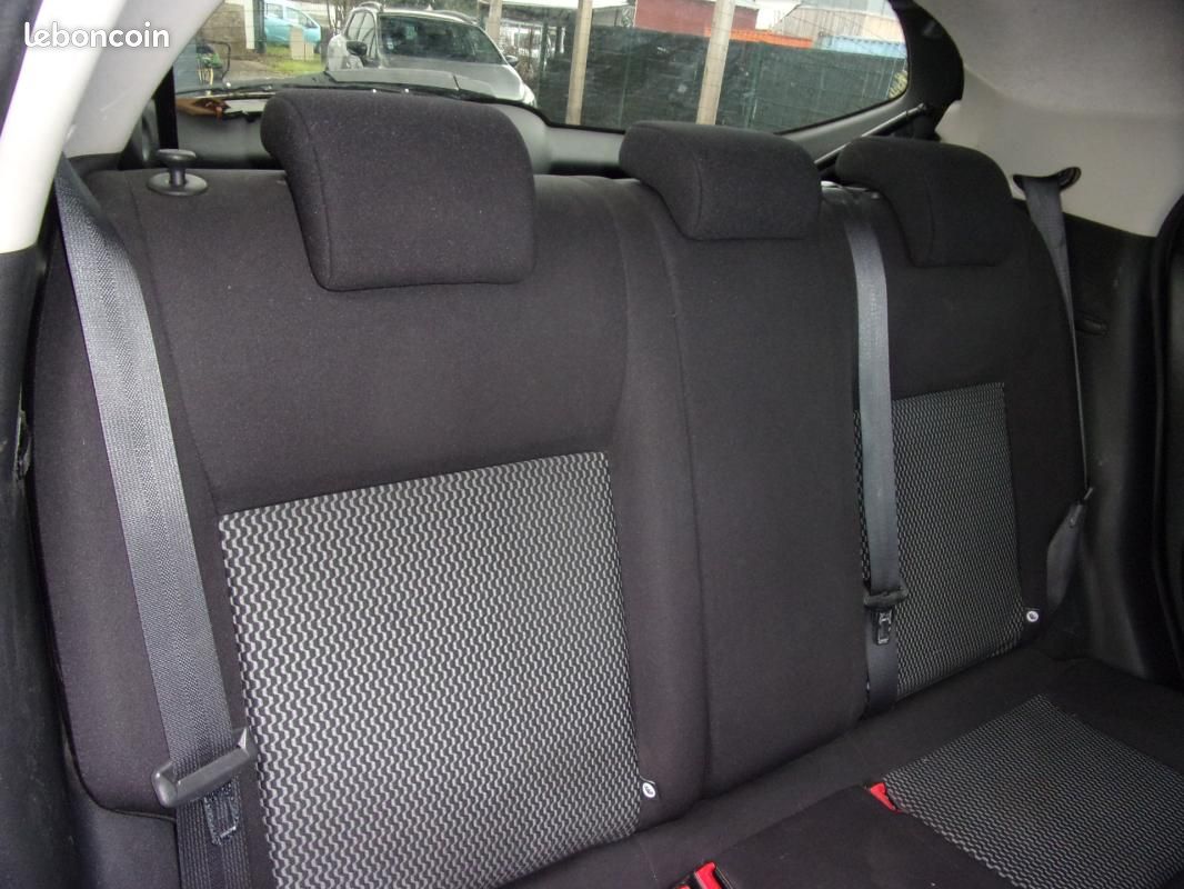 Nissan Juke 1.6e 117 Xtronic Acenta (image 12)