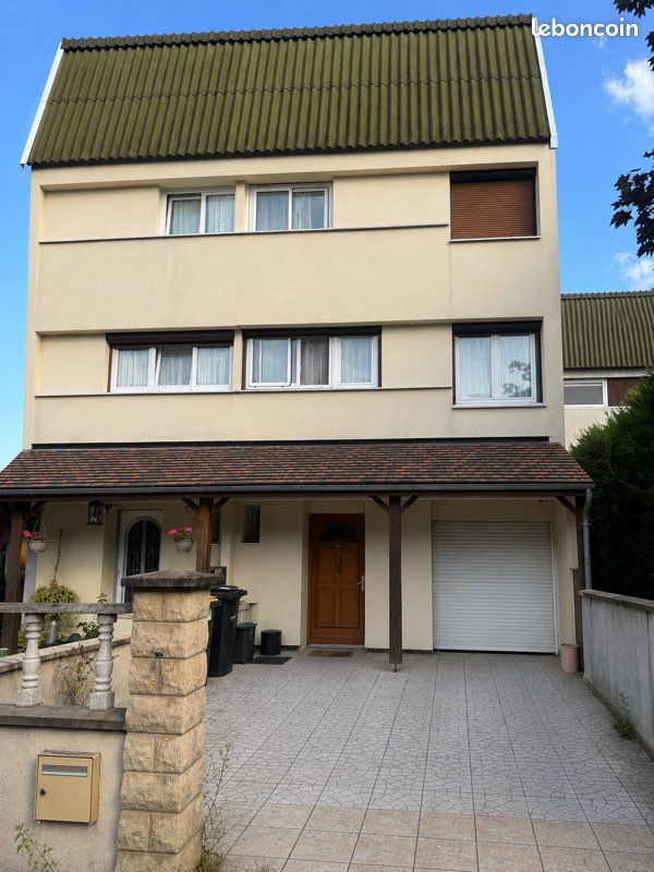 Maison 5 pièces 94 m² · à Pontault-Combault · 94 m² · 306 000 €