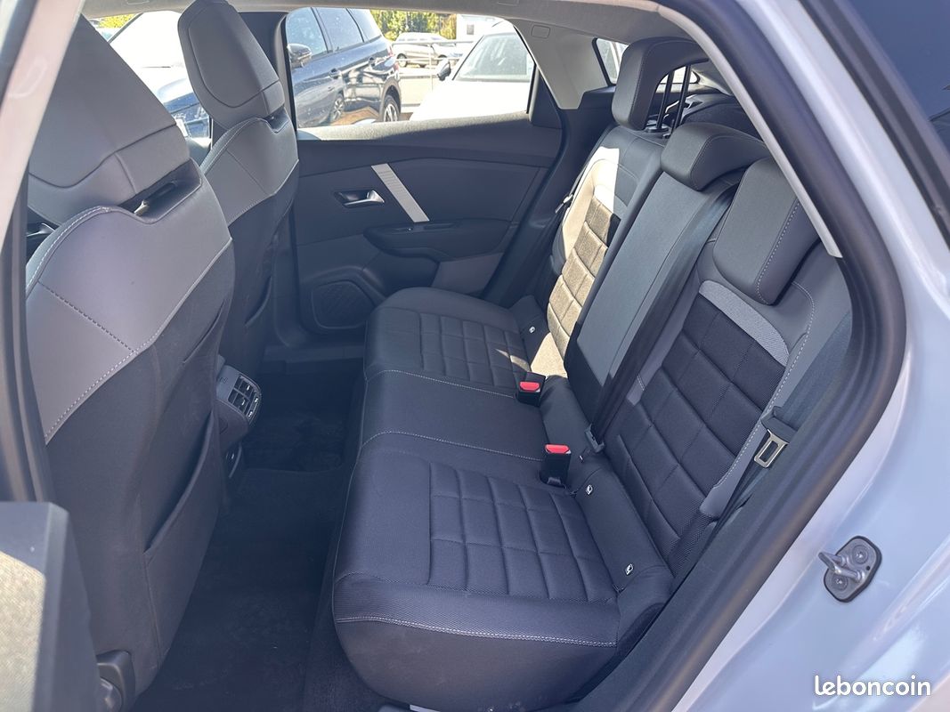 Citroen C4 1.2 HYBRIDE 145CH PLUS E-DCS6 (image 6)