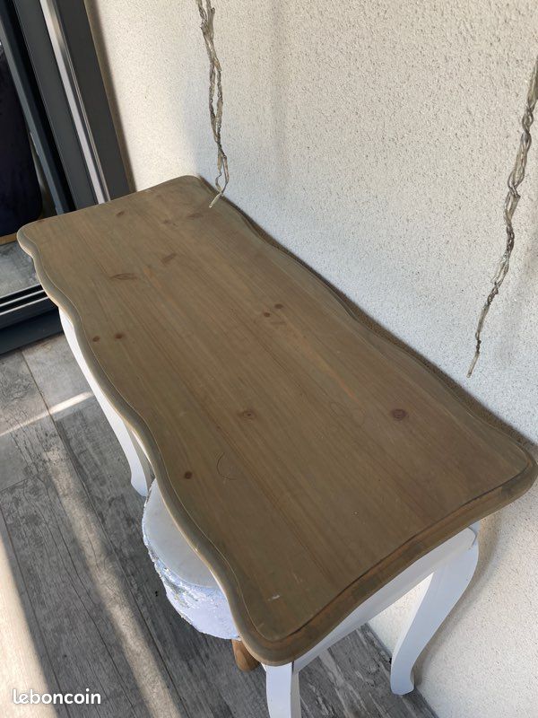 Commode (image 2)