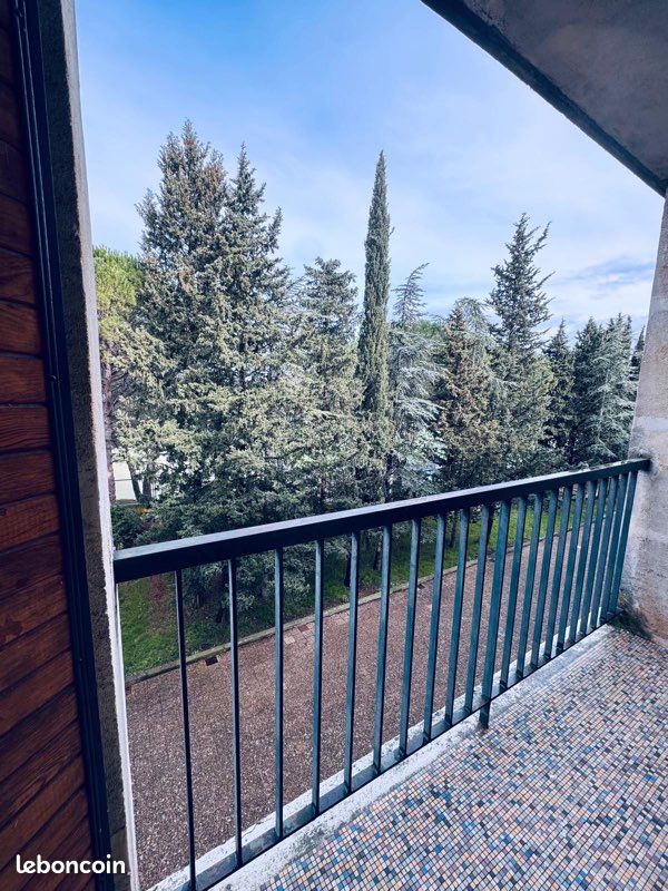 Appartement 4 pièces 81 m² · à Nîmes · 81 m² · 62 000 €