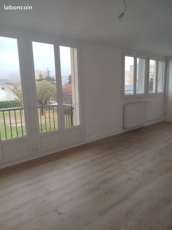 Appartement 4 pièces 81 m² · à Échirolles · 81 m² · 105 000 €