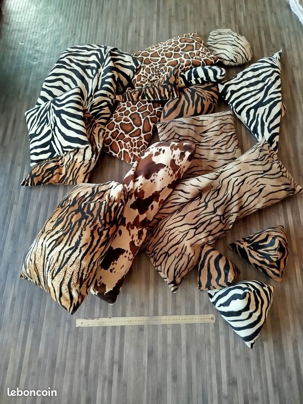 Lot de coussins déco imprimés animaux (image 2)