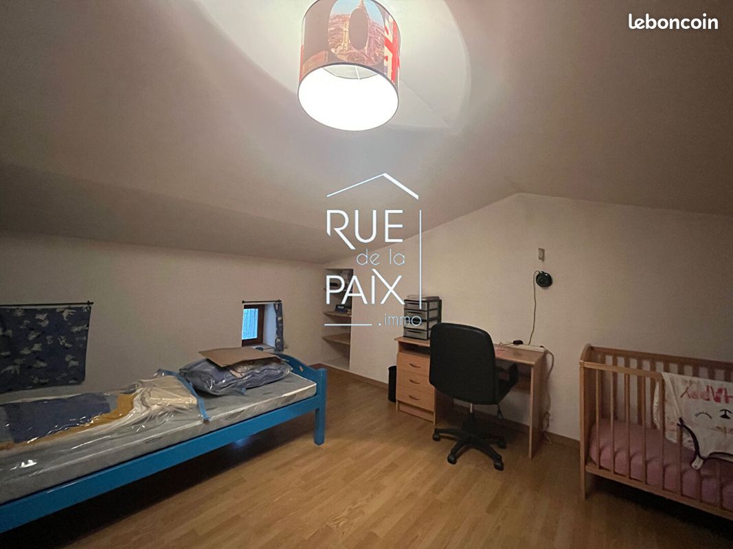 Maison 5 pièces 165 m² - Vouhé 79310 (image principale 6)