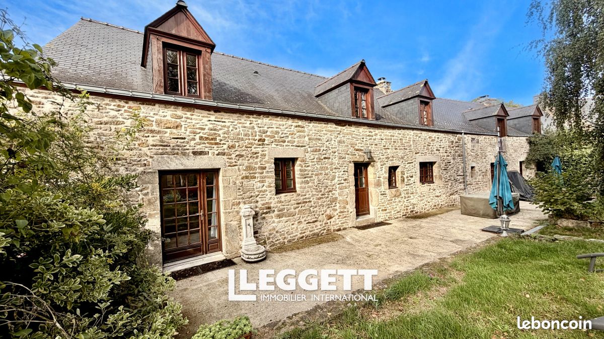 Maison 8 pièces 195 m² · à Val d'Oust · 195 m² · 346 500 €