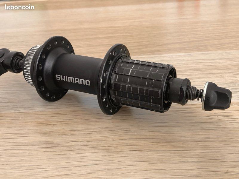 Moyeu arrière SHIMANO Alivio pour cassette 8-10V et frein disque Center Lock (FH-M435) pour montage velo route ou VTT - intégralement restaurée (image 2)