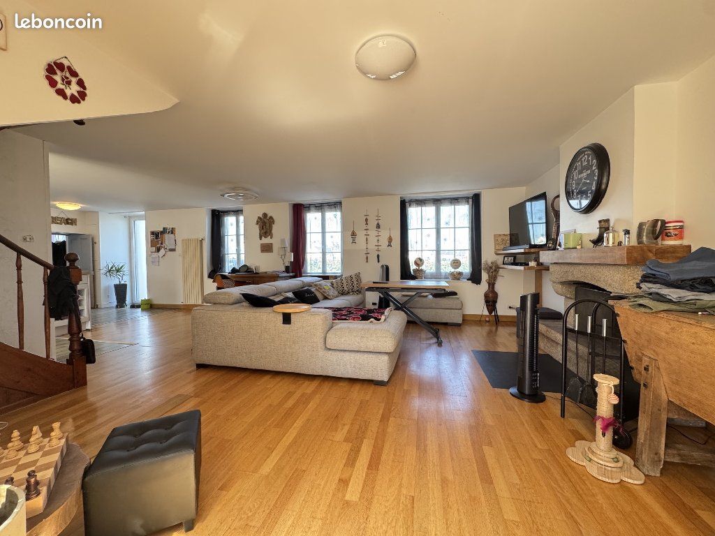 Maison 10 pièces 211 m² (image 6)