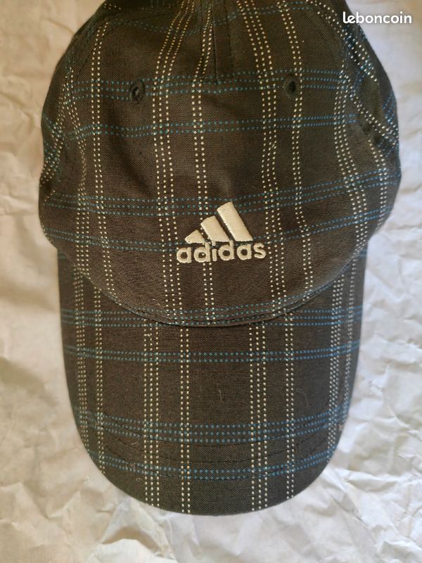 Casquette Adidas grise (image 1)