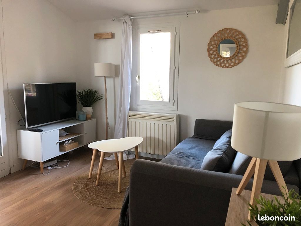Maison 3 pièces 37 m² · à Le Castellet · 37 m² · 1 050 €/mois