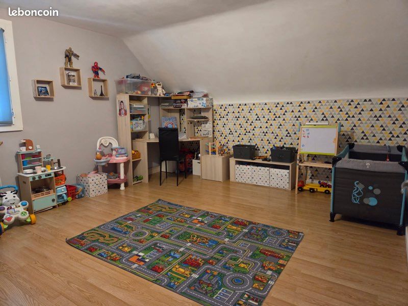 Appartement 6 pièces 150 m² · à Roanne · 150 m² · 780 €/mois