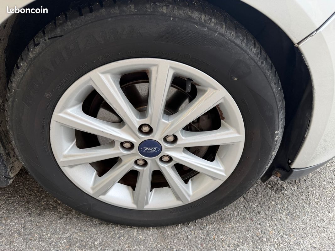 Ford C-max 1.5 TDCI 120 CV / Phase 2 / Toit Panoramique / KM réel / GPS / Titanium (image 14)